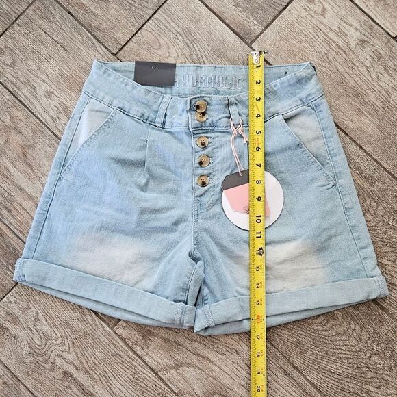 Hydraulic Murray Curvy Hi Rise Light Denim Wash Shorts Size 8 - Picture 2 of 11